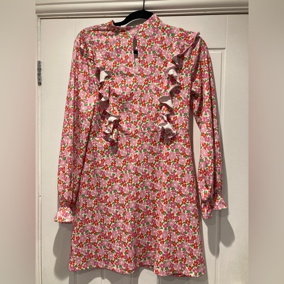 New Look Dresses & Skirts - New Look pink longsleeve floral dress ladies size 12